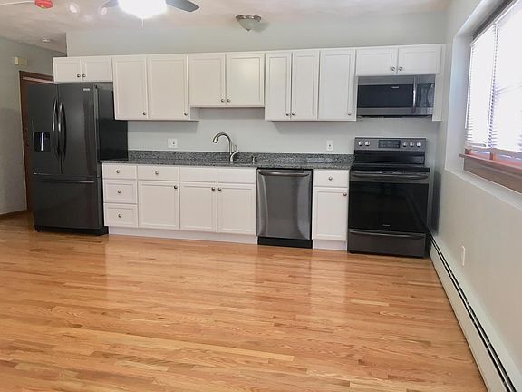 2nd image of 431 Wood St #2
