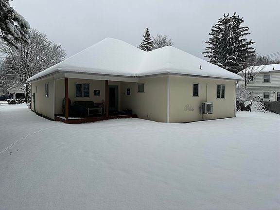 3rd image of 18 Kirby Road