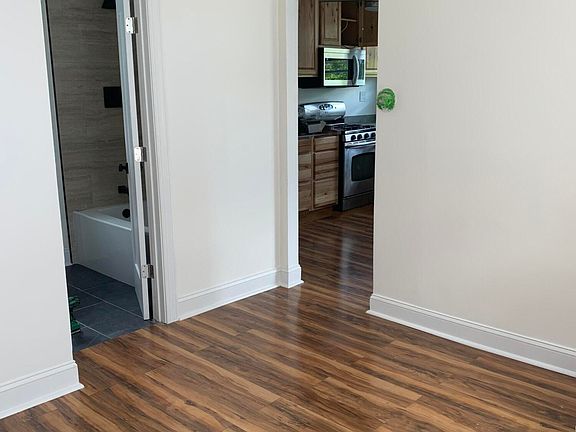 2nd image of 706 2nd Ave APT 2