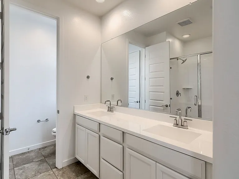 16894 W Evergreen Rd — Photo 11