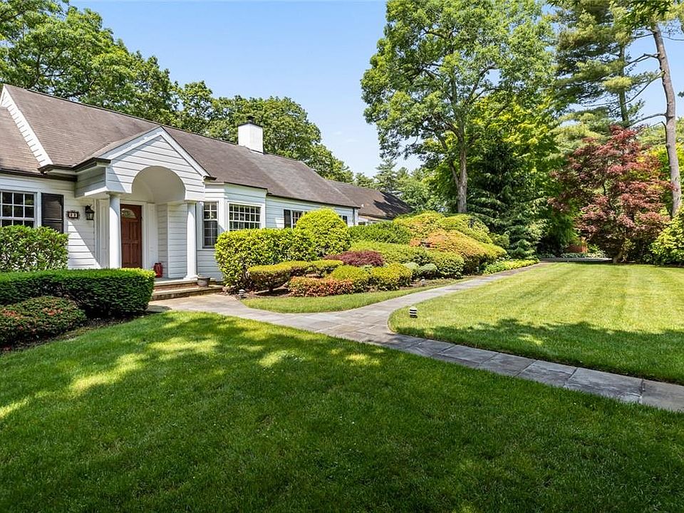 1st image of 22 Fox Hollow Lane