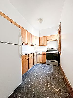 5th image of 250 New York Ave #4D