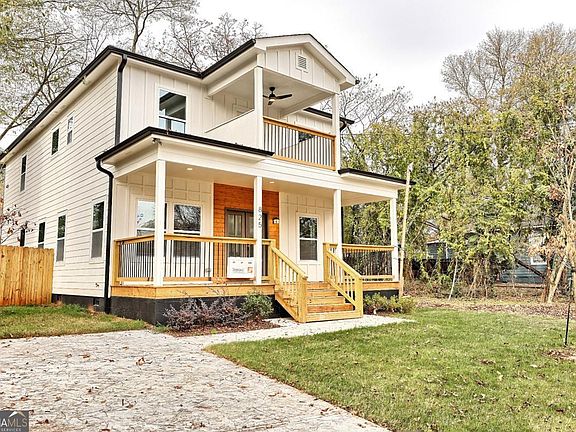 2nd image of 825 Beryl St SW