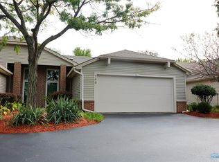 746 Hilltop Ln, Toledo, OH 43615
