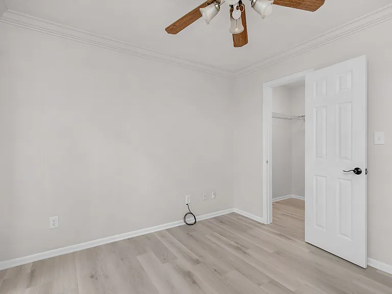 131 Bayou View Dr #D — Photo 5