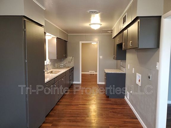 5th image of 3239 Navajo Dr