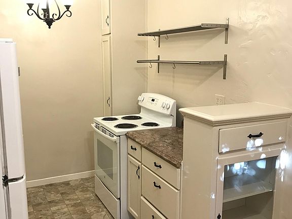 5th image of 15 Hawthorne Way #108