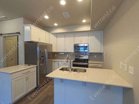 2nd image of 1689 Grand Ave #4