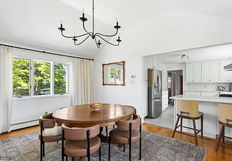 329 Maplewood Ave — Photo 5