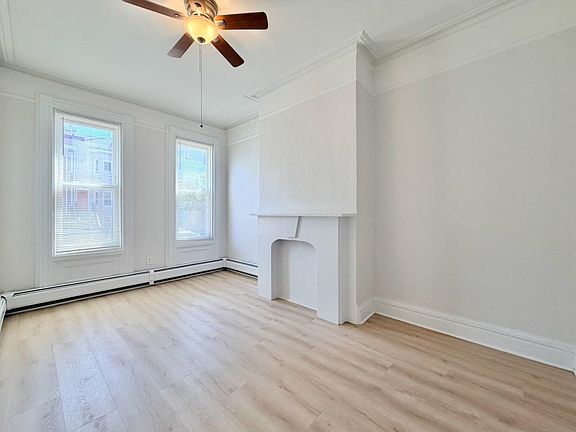 3rd image of 330 Pavonia Ave APT 1L