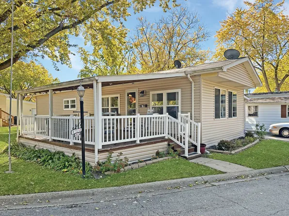 1161 Reba Ln, Elgin, IL 60123