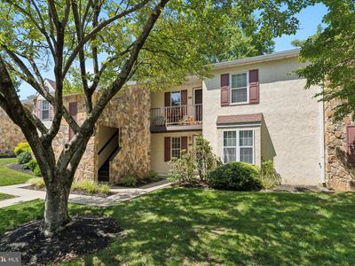 135 Valley Stream Cir, Chesterbrook, PA, 19087