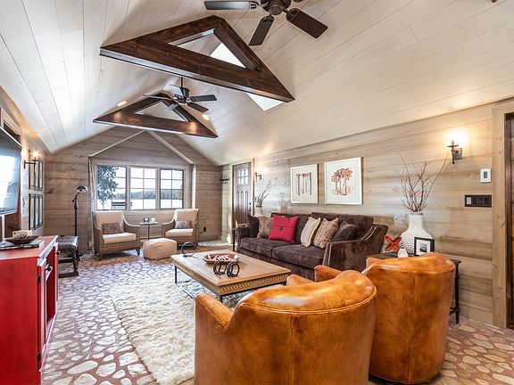 4th image of 7734 Eggers Point Ln