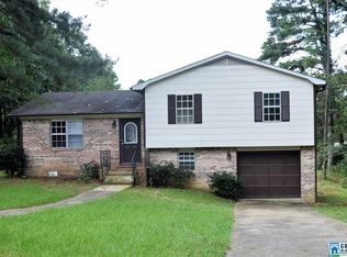8424 Country Cir, Pinson, AL 35126