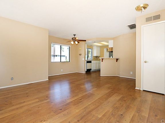 4th image of 48 Bramble Ln #132