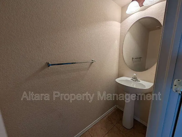 4848 Iron Horse Villas Point — Photo 11