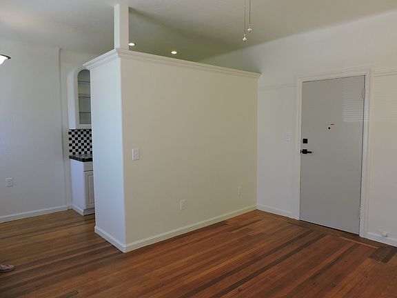3rd image of 1517 17th St APT 9