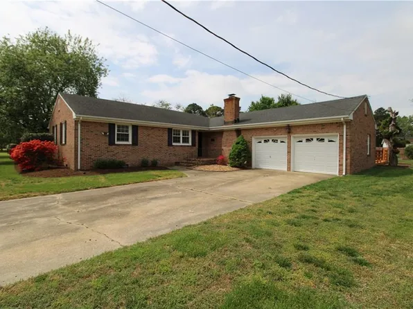 925 W Goodview Dr, Virginia Beach, VA 23464