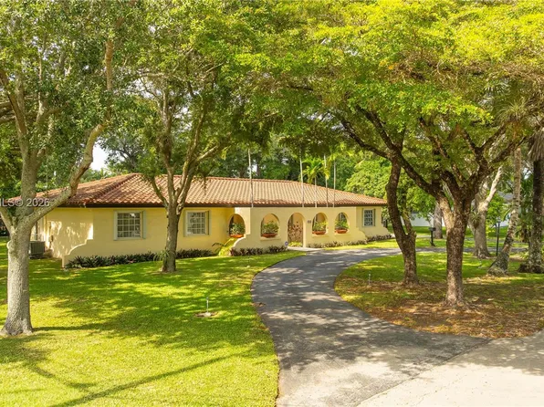 8520 SW 119th St, Miami, FL 33156