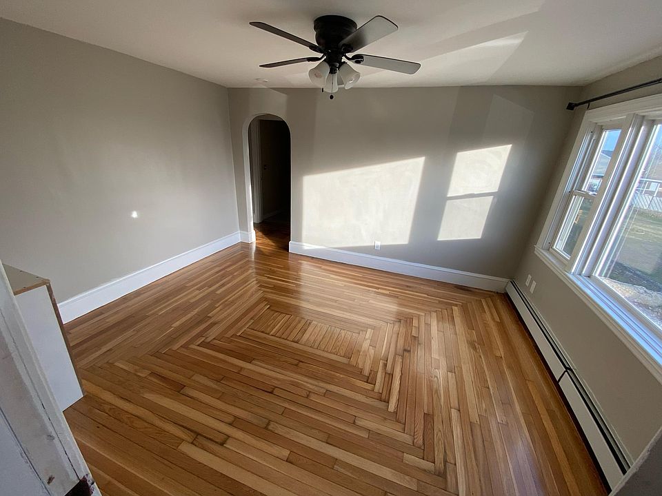 1st image of 115 Marshall Ave #1