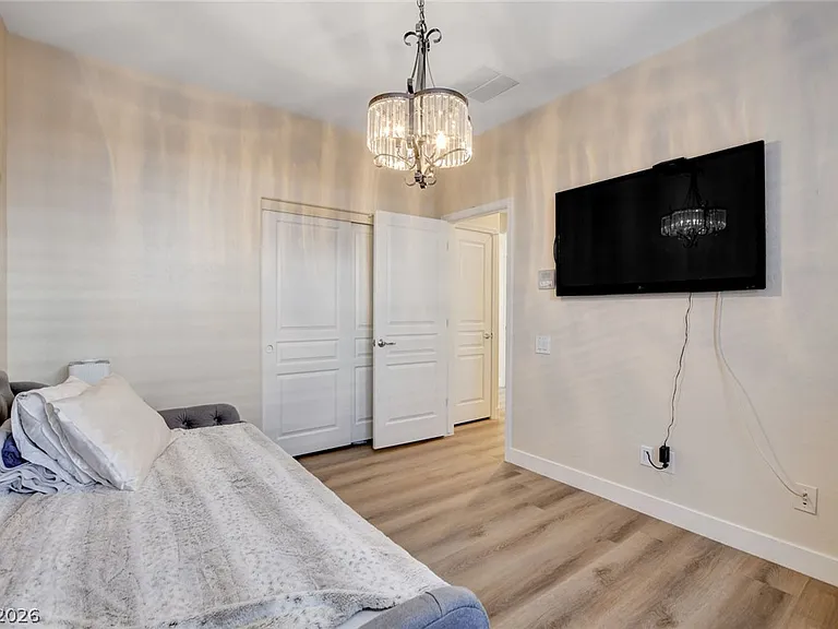 2649 Rue Marquette Ave — Photo 37