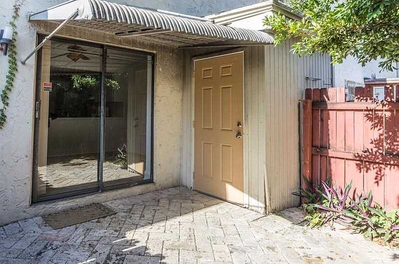 1st image of 5297 SW 40th Ave #7