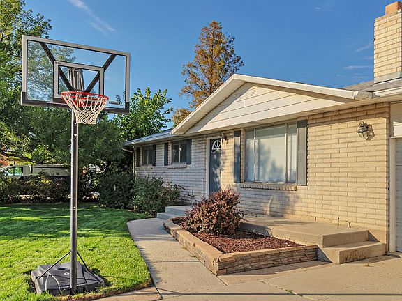 4th image of 3246 W Royalwood Dr
