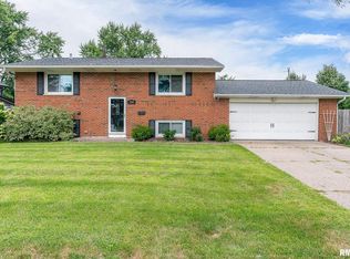 754 W 46th St, Davenport, IA 52806
