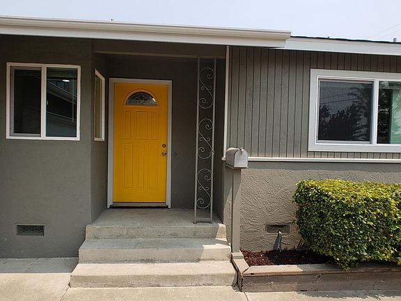 2nd image of 6121 Tourraine Dr