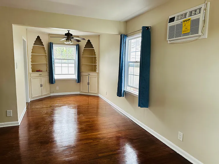 7361 W Manchester Ave — Photo 12