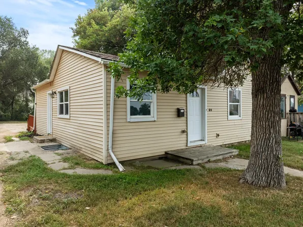 624 E Central Ave, Minot, ND 58701