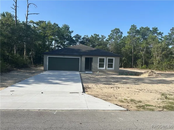 2214 W Paragon Ln, Citrus Springs, FL 34433