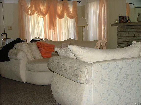 4th image of 2826 Oxford Ave