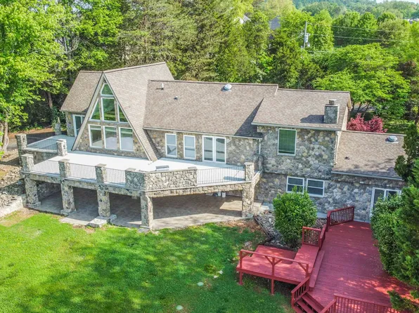 2949 Louisville Rd, Louisville, TN 37777