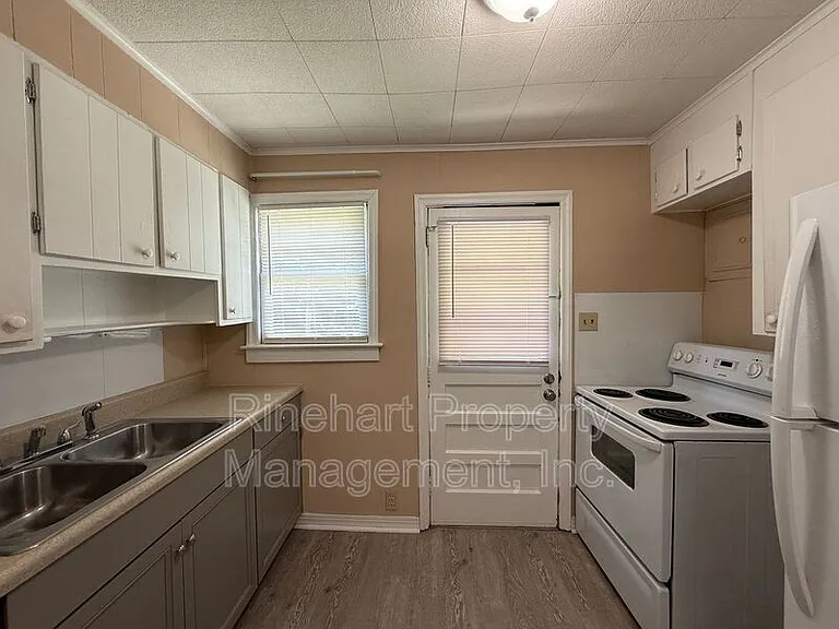 1343 Steed St — Photo 5