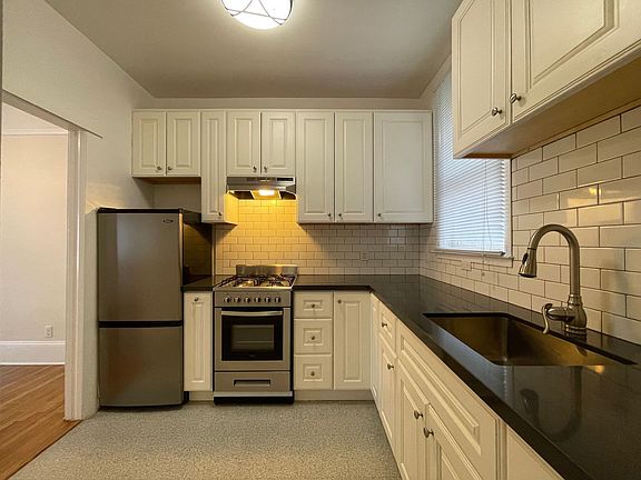 3rd image of 440 Hyde St #7058R