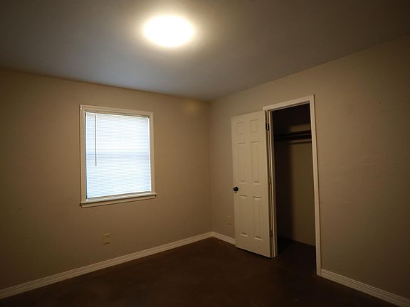 3rd image of 187 Cedar Creek Dr