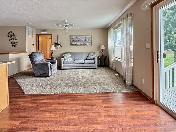4th image of 168 SE Sweetgrass Ln