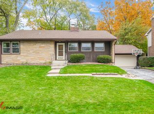 6920 W 110th St, Worth, IL