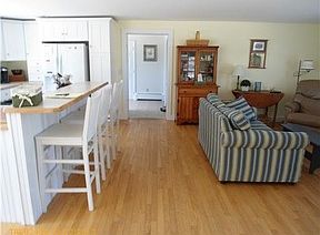 5th image of 27 Driftwood Ln