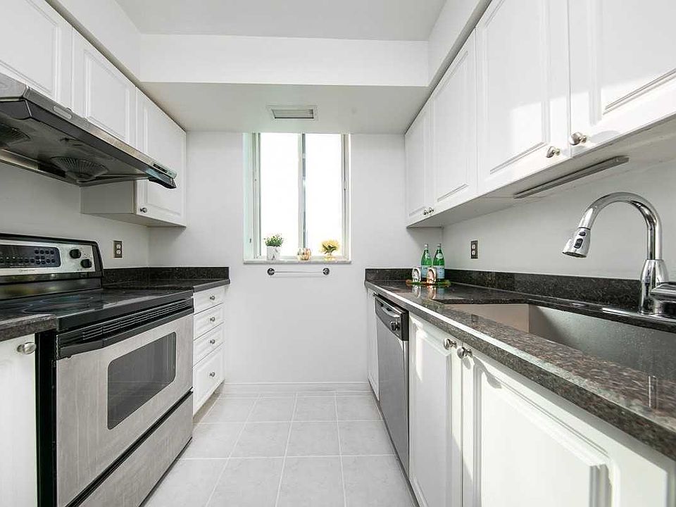 2nd image of 1 Pemberton Ave #2108