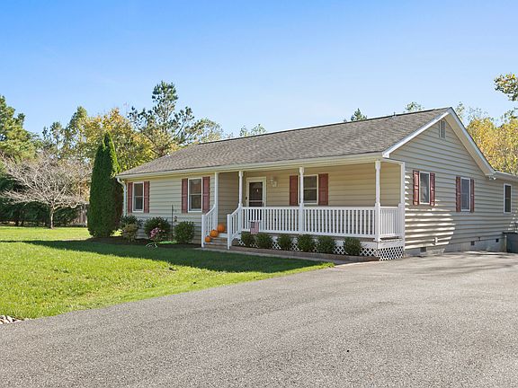 2nd image of 39595 Ellen Ct