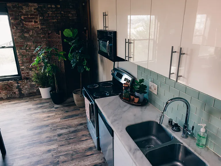 Newberry Lofts — Photo 44