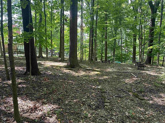 5th image of 800 S Woodscrest Dr
