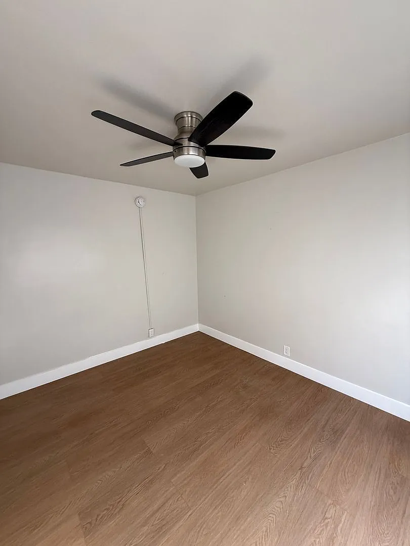 1 bed, 1.0 bath, 700 sqft, $2,289 — Photo 2
