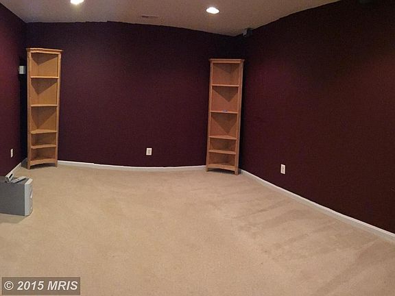Bedroom (Master)