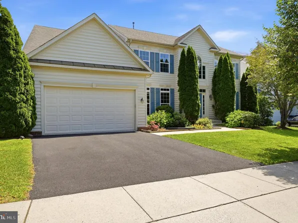 1302 Moore Spring Ct, Brunswick, MD 21716