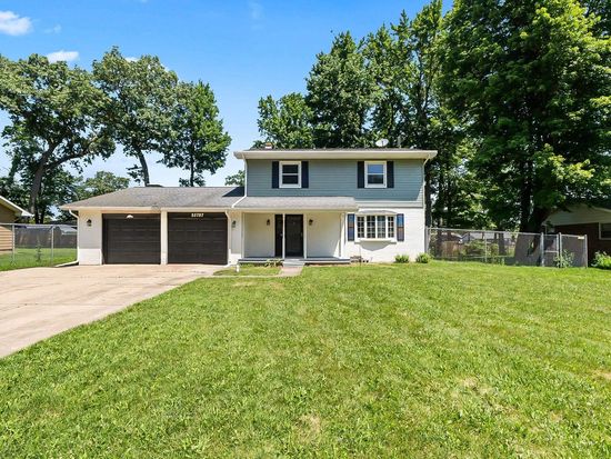 25787 Meadow Oak Ln, Elkhart, IN 46514