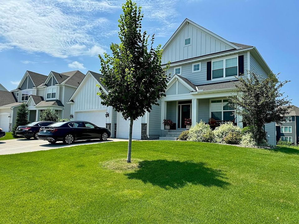 1st image of 13184 Coral Sea Ct NE
