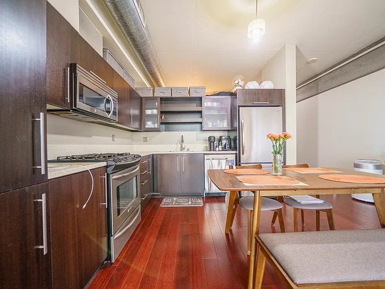 1100 S Hope St #805 — Photo 8
